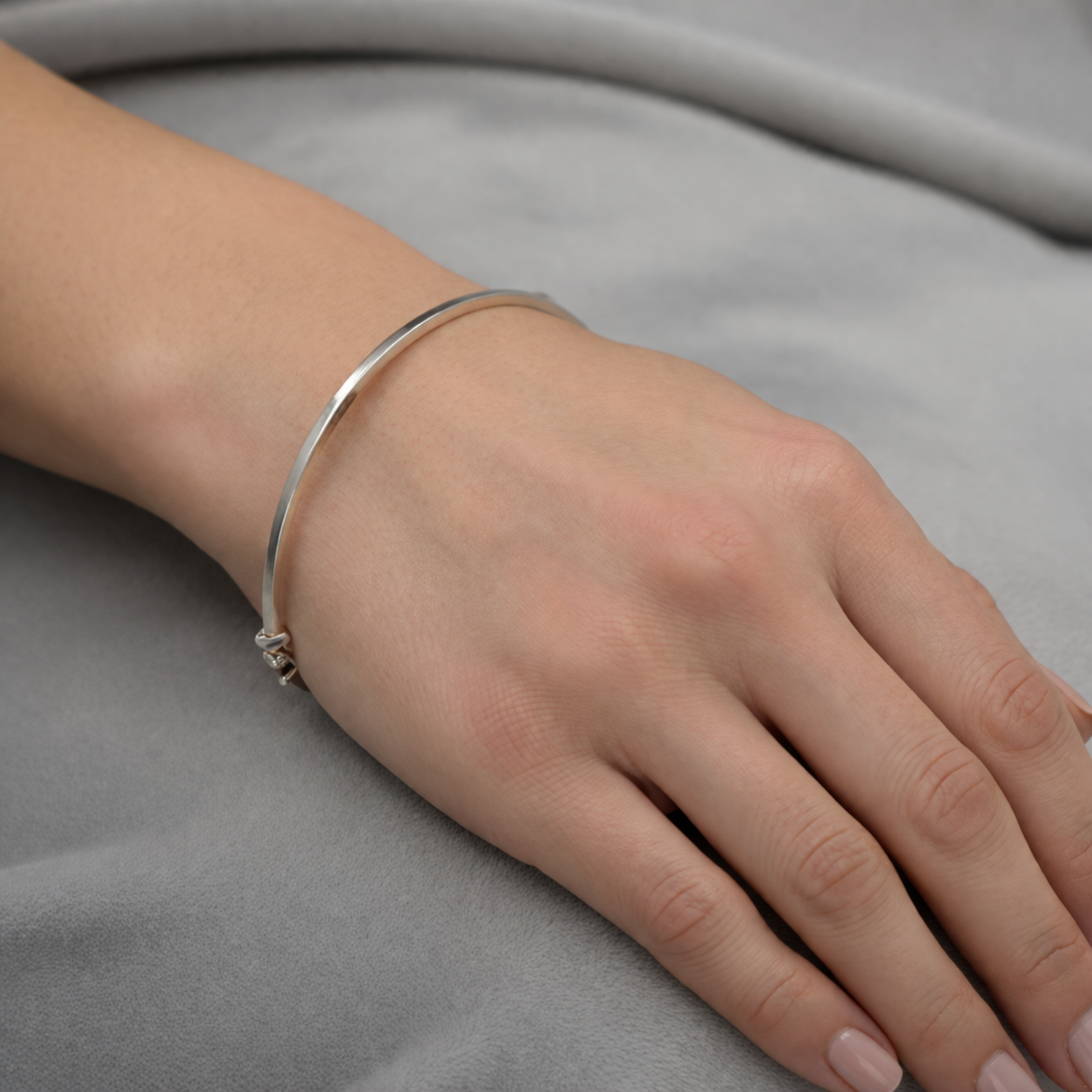 LADIES KADA/BRACELET (SBR550)