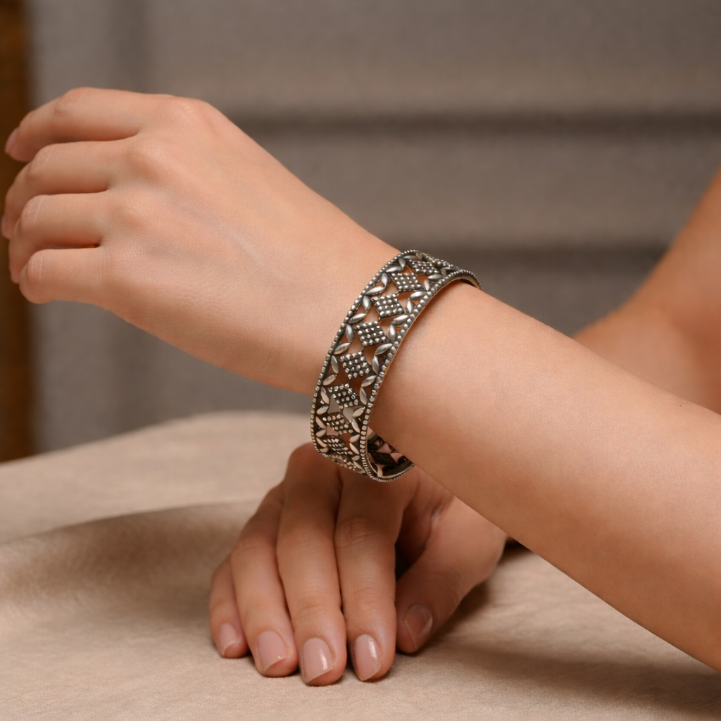 LADIES KADA/BRACELET (SBR835)